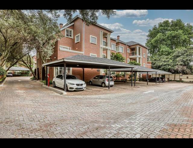 2 BEDROOM TOWNHOUSE FOR SALE IN MELROSE NORTH